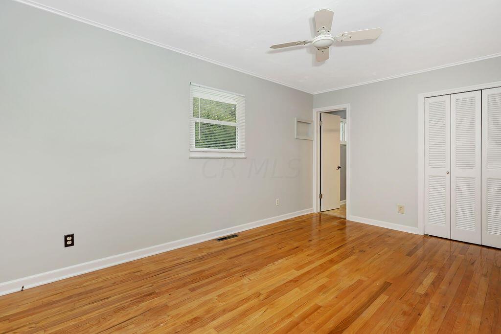 918 Farnham Road Columbus, OH 43220 - Photo 29 of 77 Bedroom