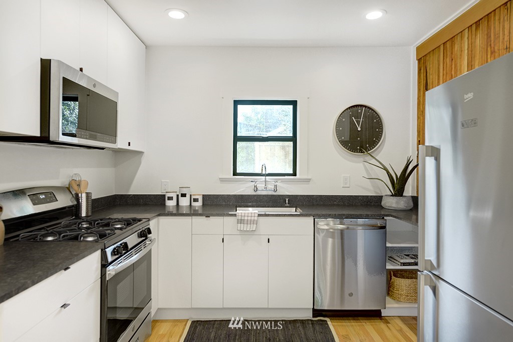 3301 York Road South, Unit 1 Seattle, WA 98144 - Photo 3 of 8 Gallery Image 3
