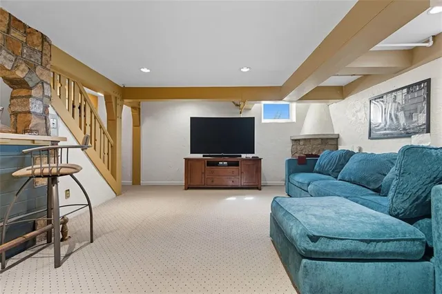 $739,900 | 211 Outlook Drive, Pittsburgh, PA 15228