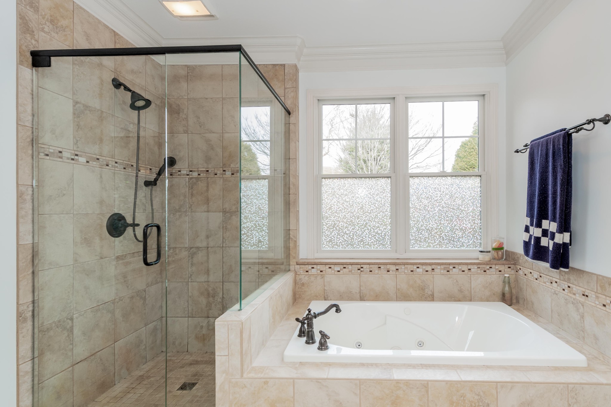 1340 Persimmon Road Loudon, TN 37774 - Photo 22 of 39 a bathroom with a bath tub and a shower