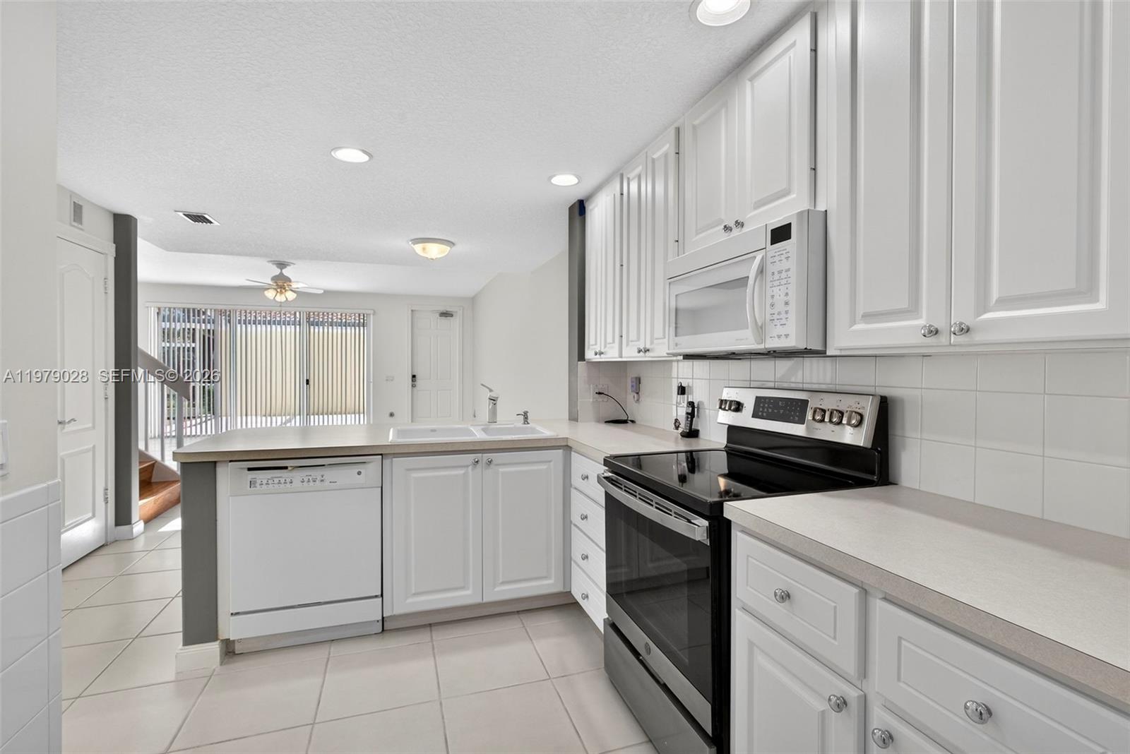 4022 Parkside Drive Jupiter, FL 33458 - Photo 20 of 76