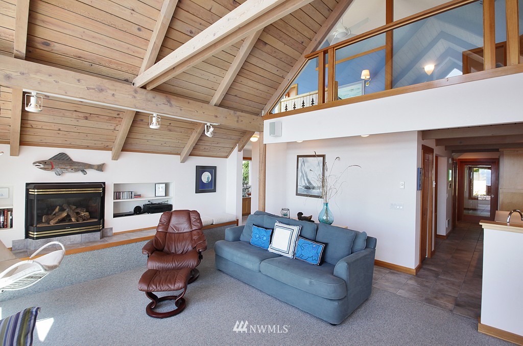 6252 Barr Beach Road Freeland, WA 98249 - Photo 8 of 25