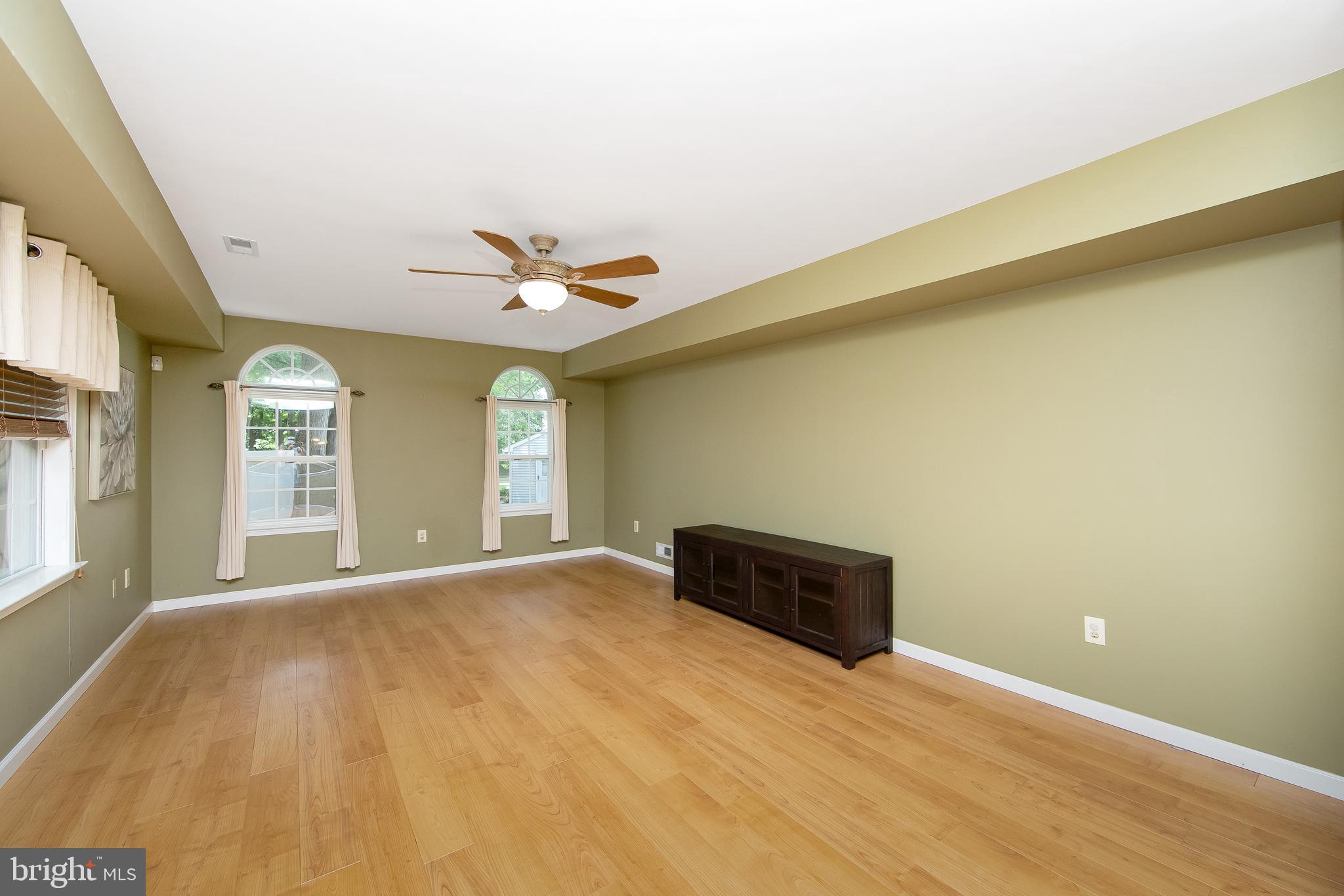 37 Hilliard Way Sewell, NJ 08080 - Photo 15 of 45