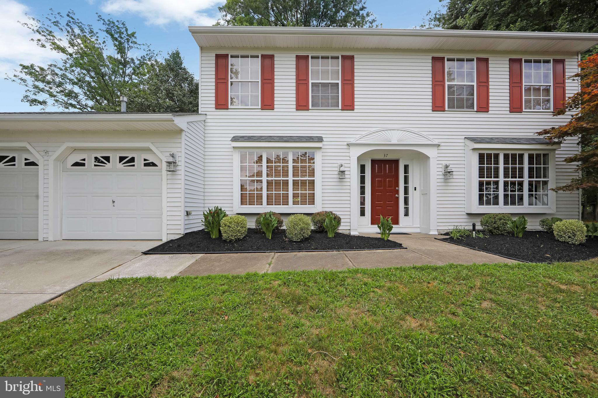 37 Hilliard Way Sewell, NJ 08080 - Photo 2 of 45