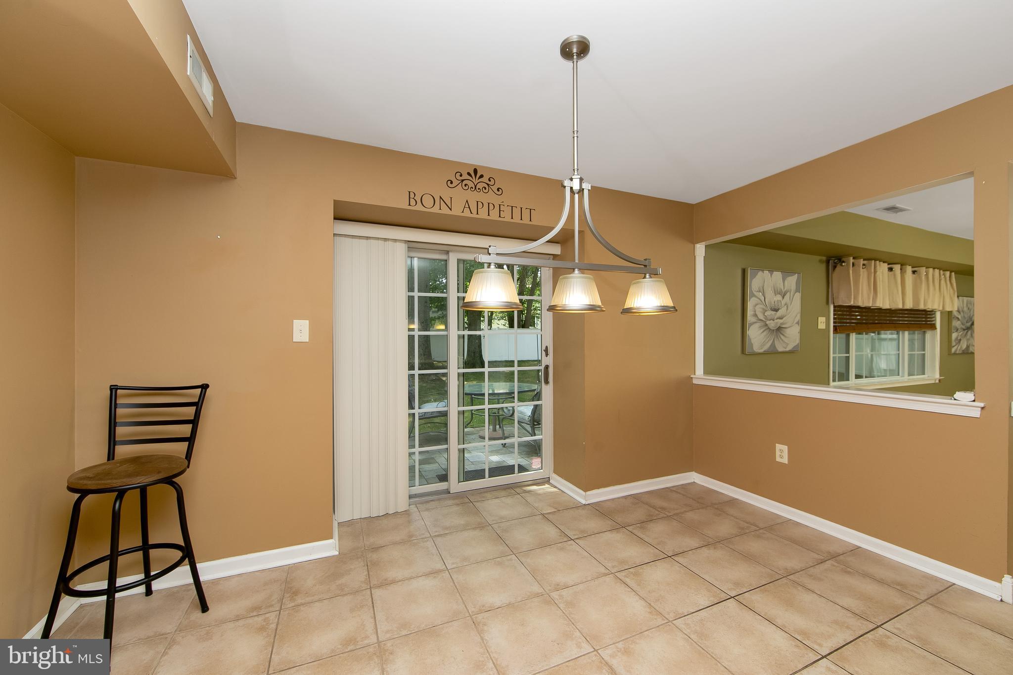 37 Hilliard Way Sewell, NJ 08080 - Photo 9 of 45