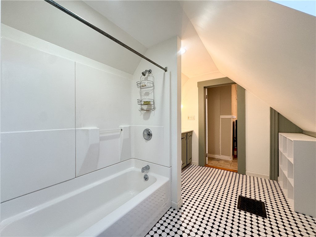 102 Gregory Street, Unit 2 Rochester, NY 14620 - Photo 17 of 19