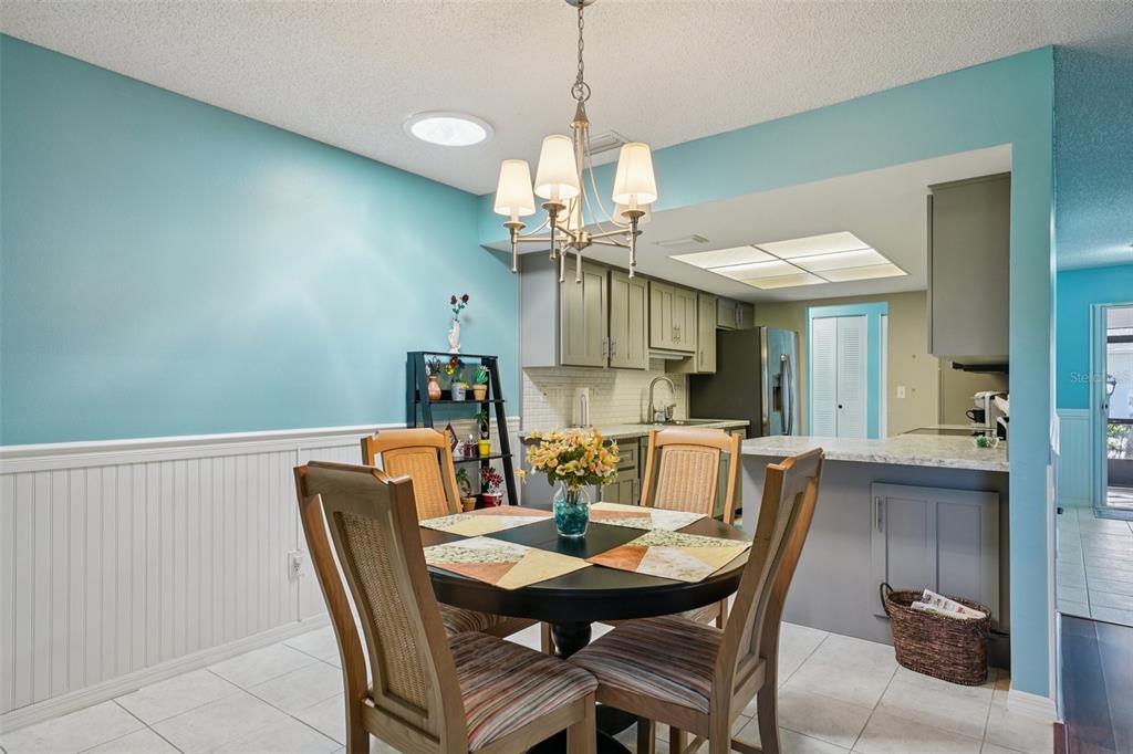 2003 Halidom Way Sun City Center, FL 33573 - Photo 17 of 87