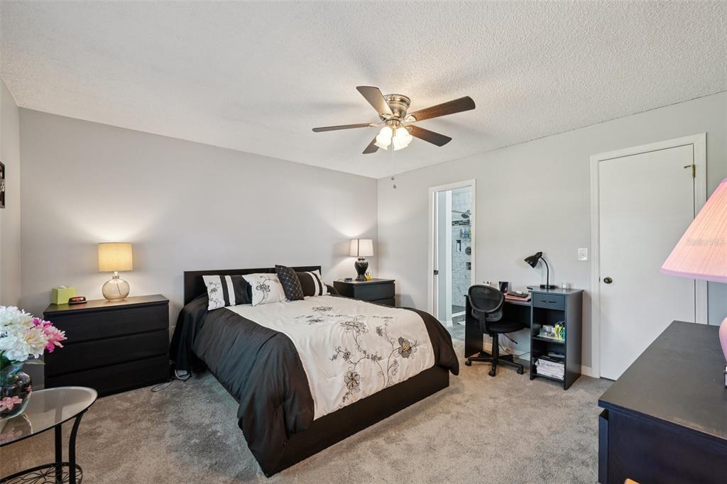 2003 Halidom Way Sun City Center, FL 33573 - Photo 29 of 87