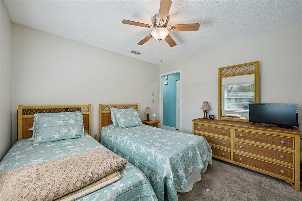 2003 Halidom Way Sun City Center, FL 33573 - Photo 38 of 87