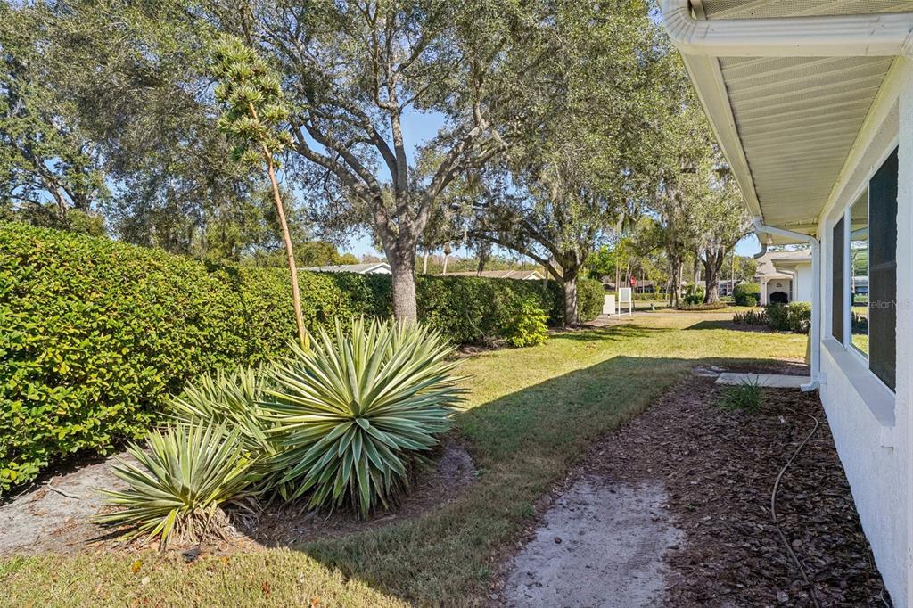 2003 Halidom Way Sun City Center, FL 33573 - Photo 50 of 87