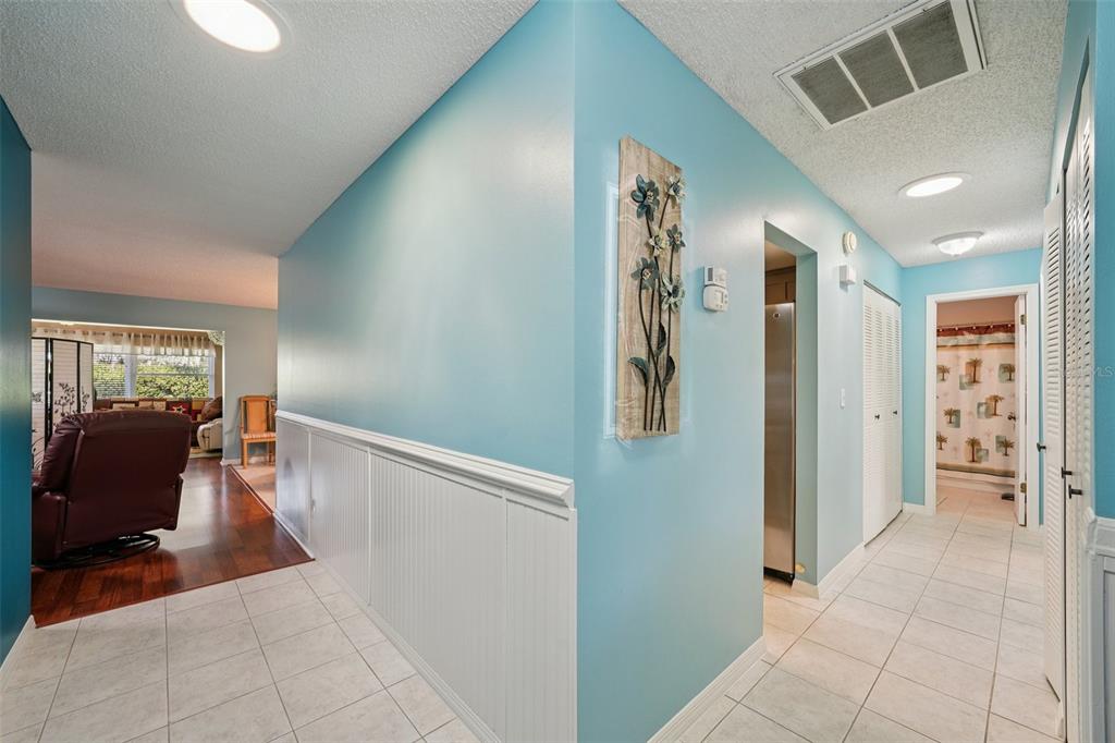 2003 Halidom Way Sun City Center, FL 33573 - Photo 8 of 87