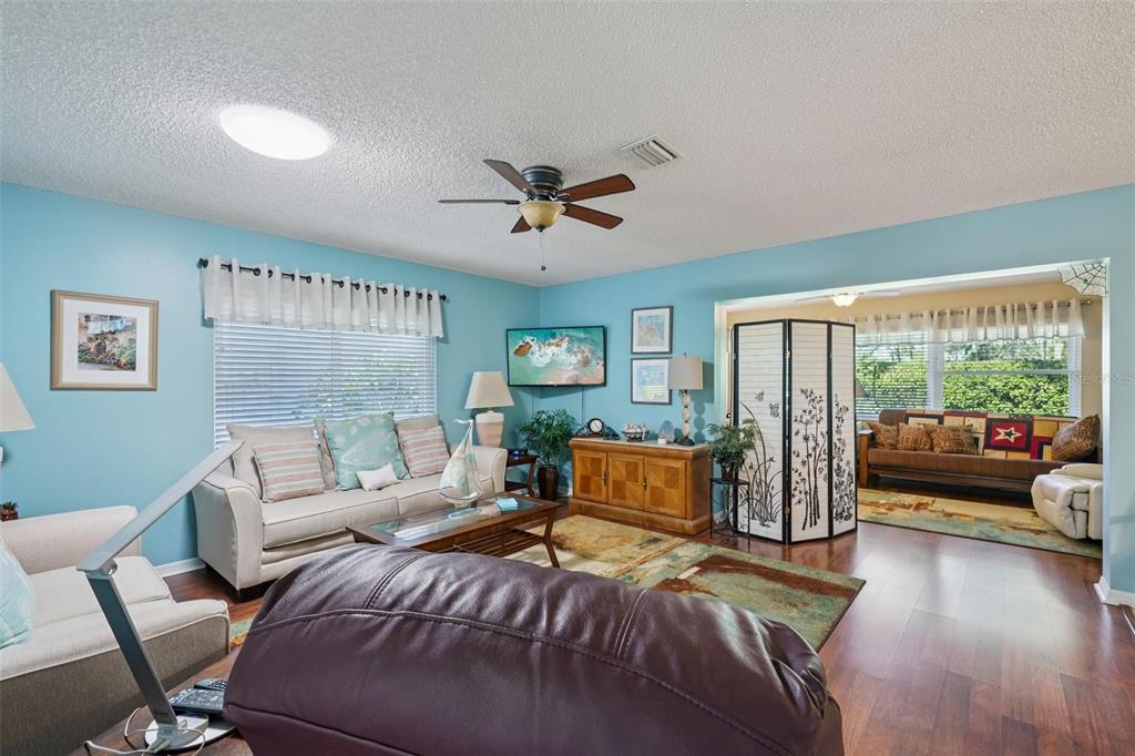 2003 Halidom Way Sun City Center, FL 33573 - Photo 10 of 87