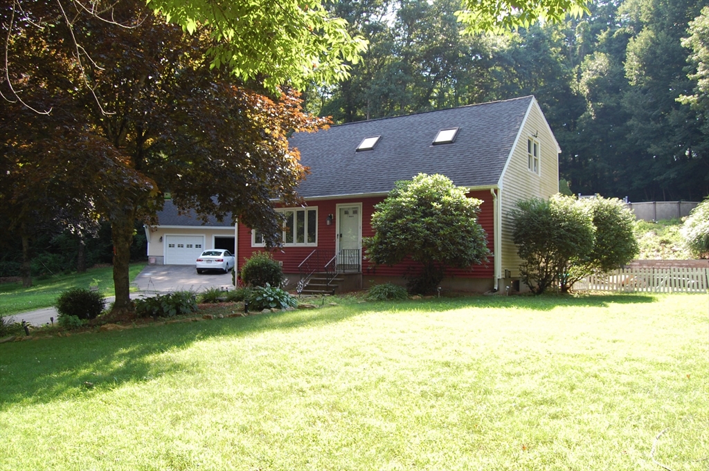 9 Gay Road Brookfield, MA 01506 - Photo 2 of 30