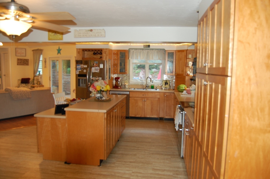 9 Gay Road Brookfield, MA 01506 - Photo 8 of 30