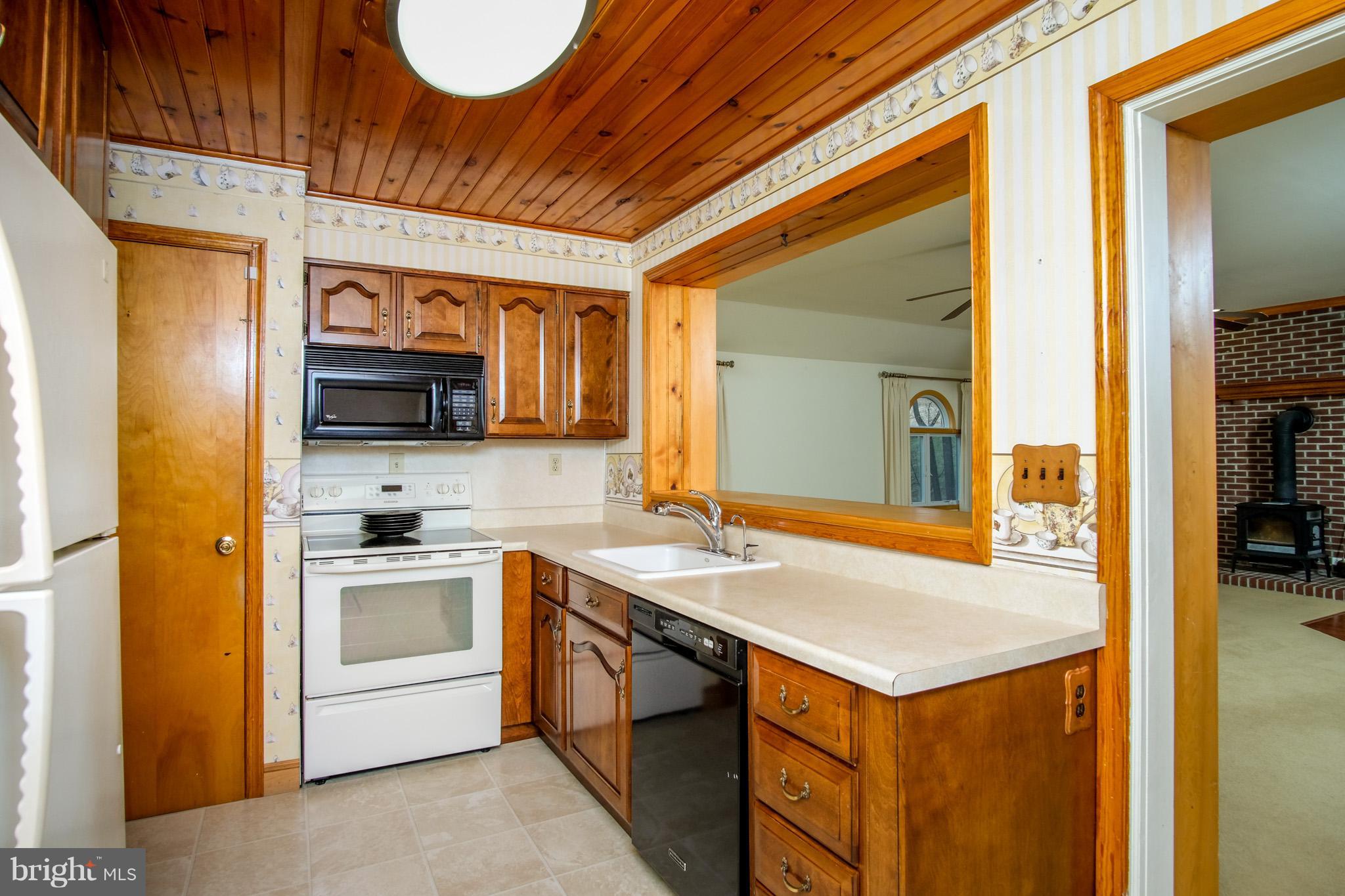 618 Plumtree Road Bel Air, MD 21015 - Photo 9 of 30 Gallery Image 9