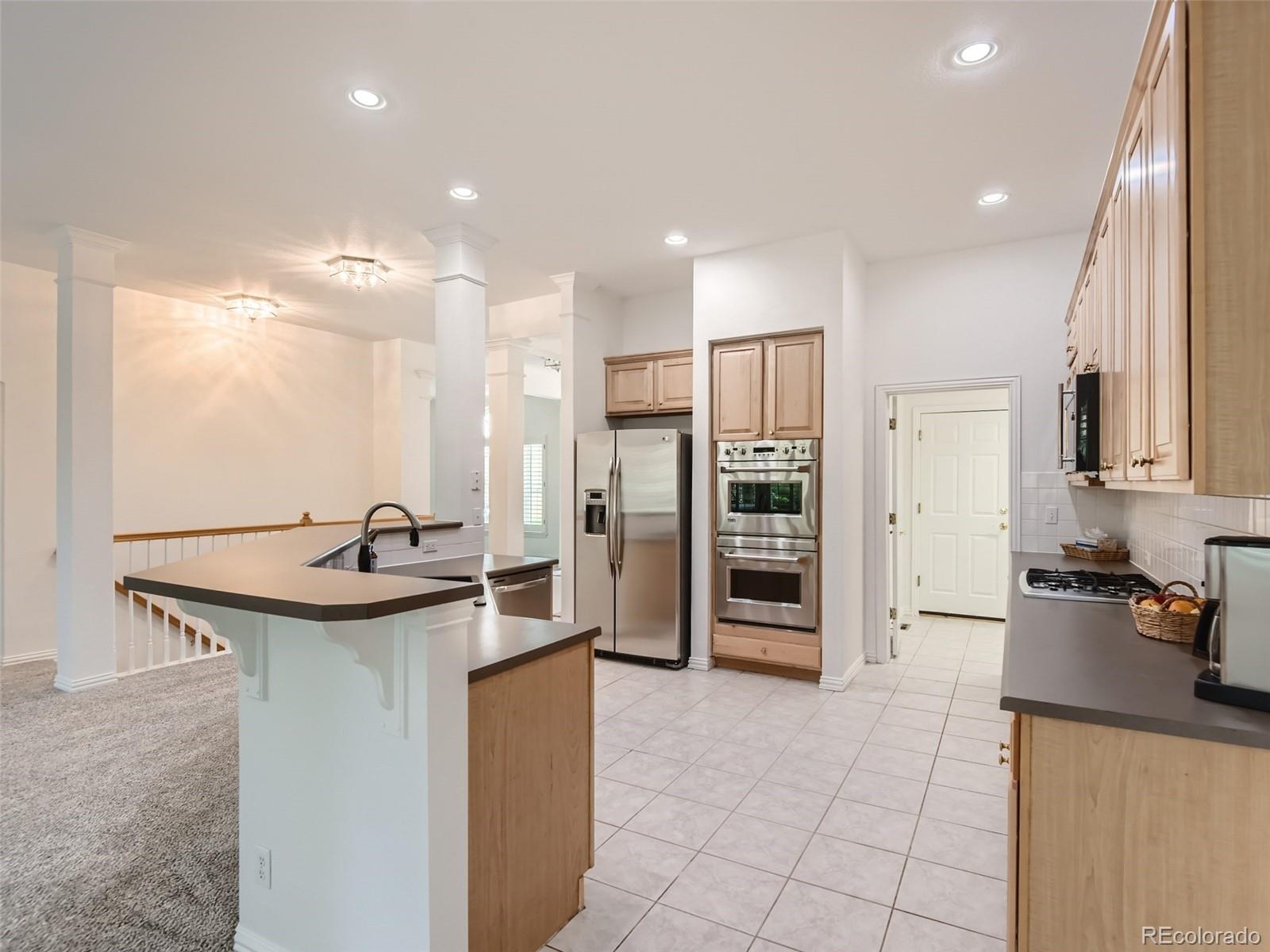 9757 Sylvestor Road Highlands Ranch, CO 80129 - Photo 9 of 28 Gallery Image 9