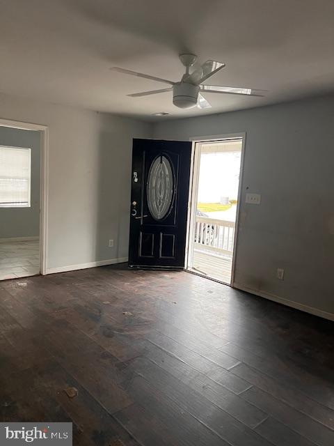 7832 East Shore Road Pasadena, MD 21122 - Photo 4 of 20