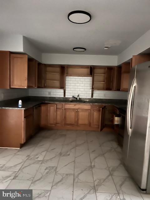 7832 East Shore Road Pasadena, MD 21122 - Photo 7 of 20