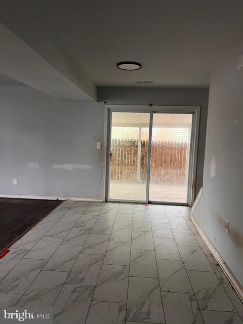 7832 East Shore Road Pasadena, MD 21122 - Photo 8 of 20