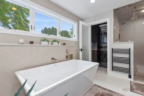 $2,149,000 | 790 West Deerpath Road, Lake Forest, IL 60045