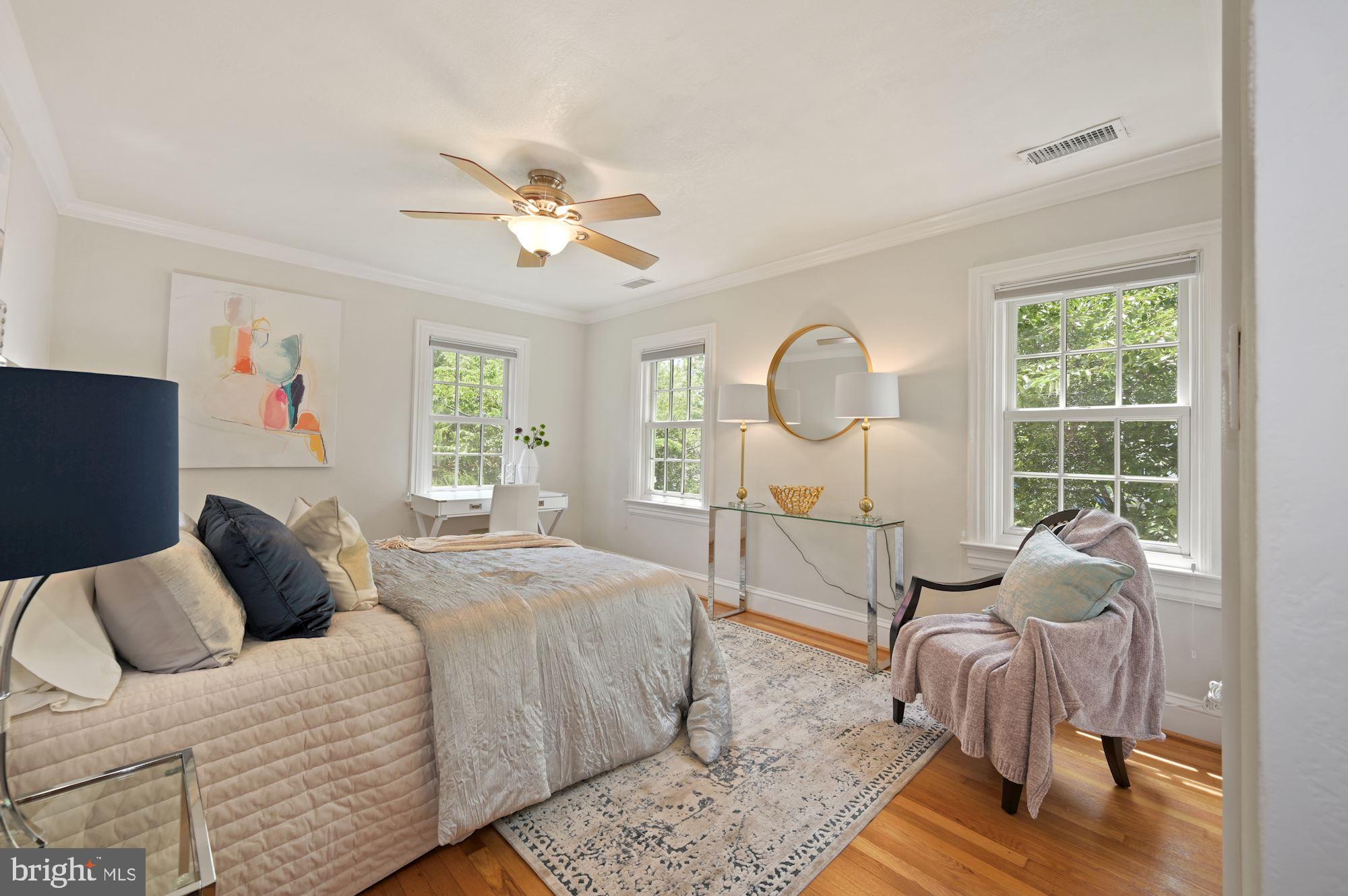 3729 R Street Northwest Washington, DC 20007 - Photo 11 of 26