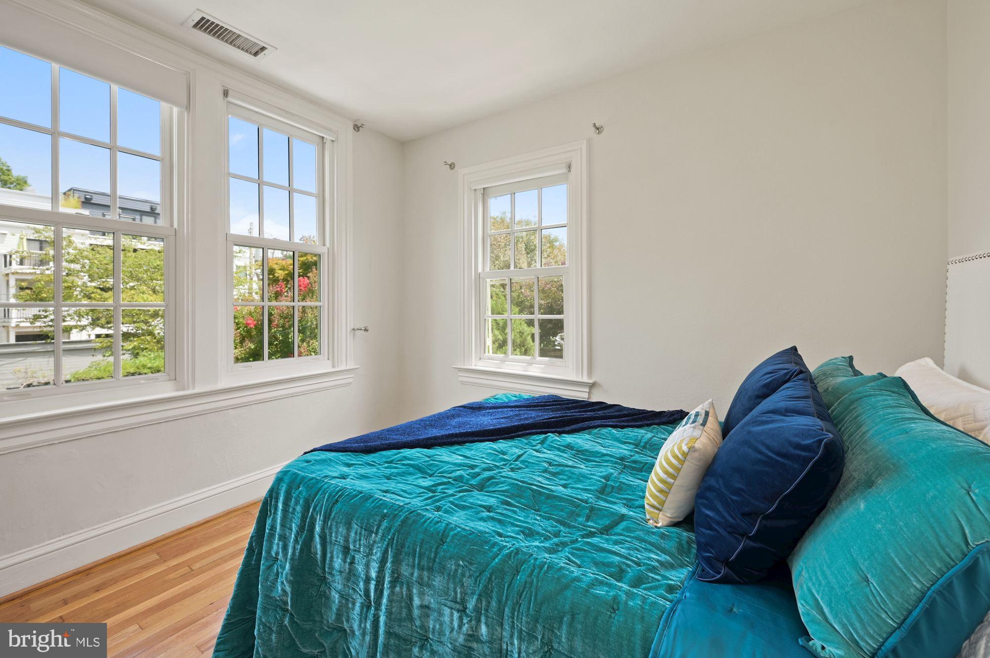 3729 R Street Northwest Washington, DC 20007 - Photo 14 of 26