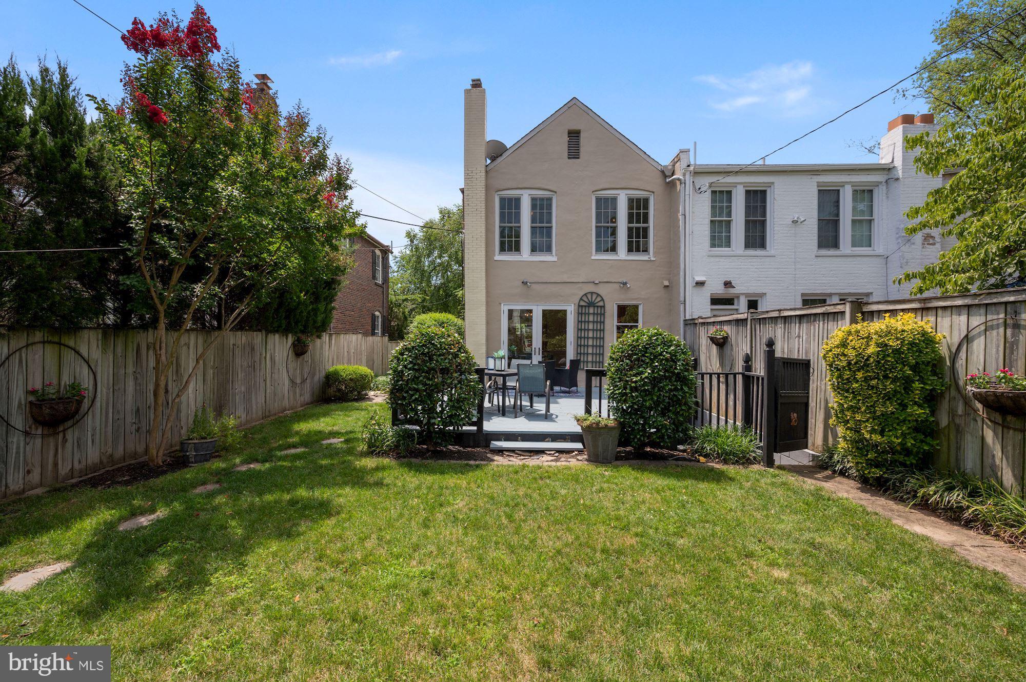 3729 R Street Northwest Washington, DC 20007 - Photo 24 of 26