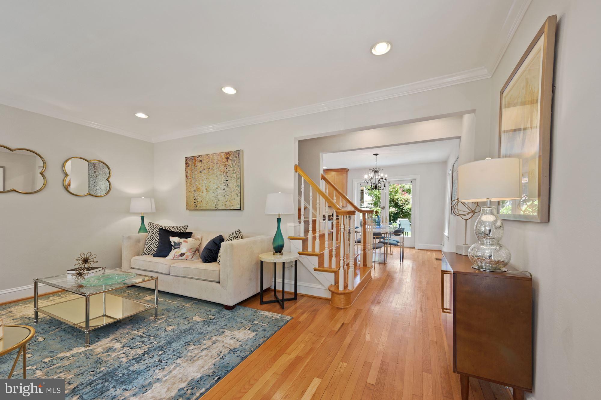 3729 R Street Northwest Washington, DC 20007 - Photo 4 of 26