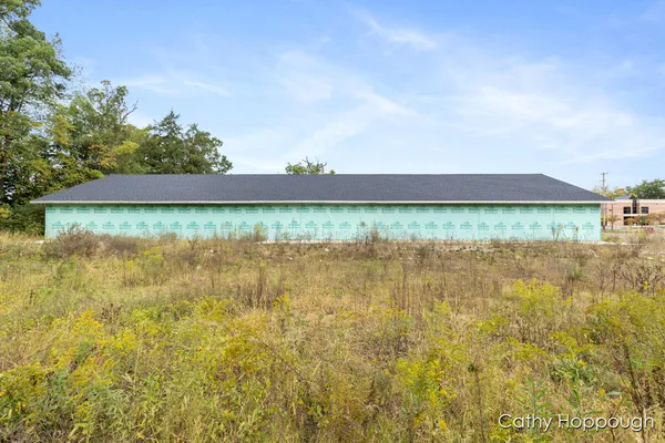 $650,000 | 533 East Washington Street, Unit A B C D, Ionia, MI 48846