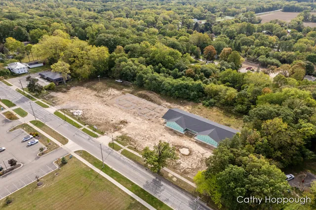 $650,000 | 533 East Washington Street, Unit A B C D, Ionia, MI 48846