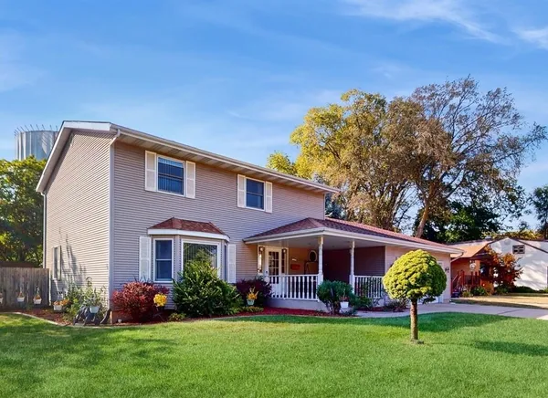 $450,000 | 8844 Oakwood Avenue, Munster, IN 46321
