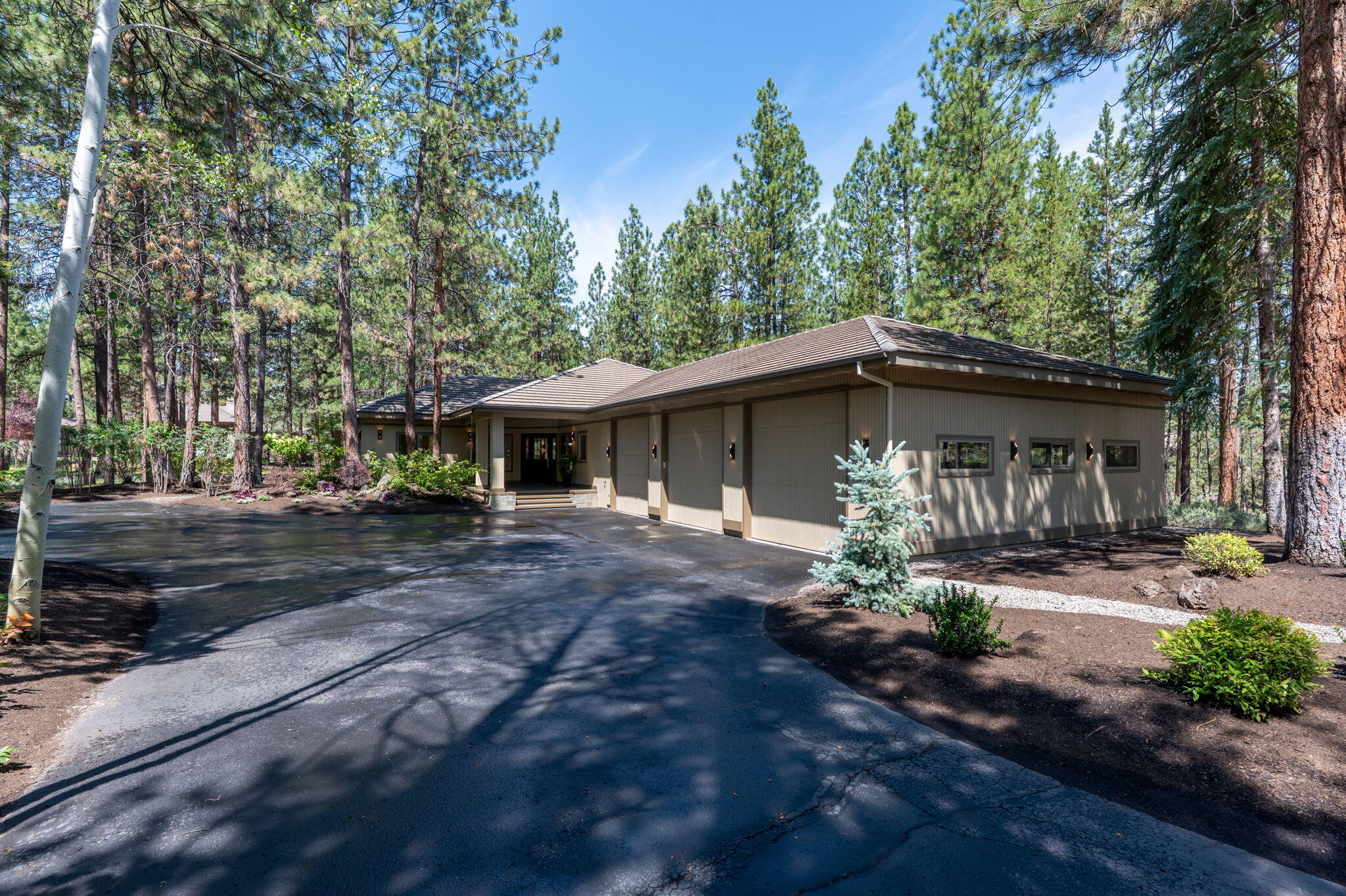 19375 Rim Lake Court Bend, OR 97702 - Photo 70 of 77 17-web-or-mls-19375-Rim-Lake-Ct-Bend-OR-