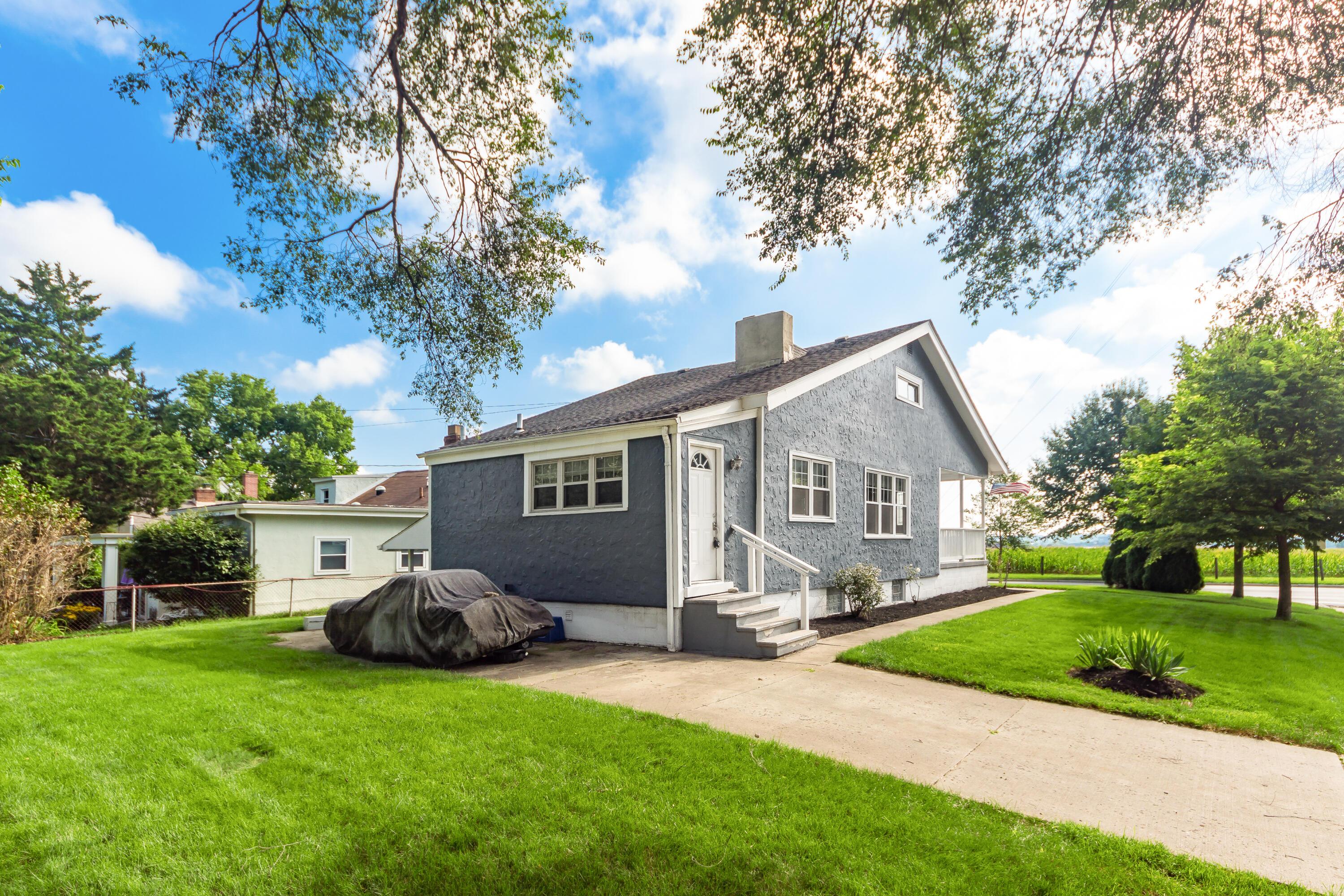 2529 North Star Road Columbus, OH 43221 - Photo 4 of 25 M_2529_N_Star097