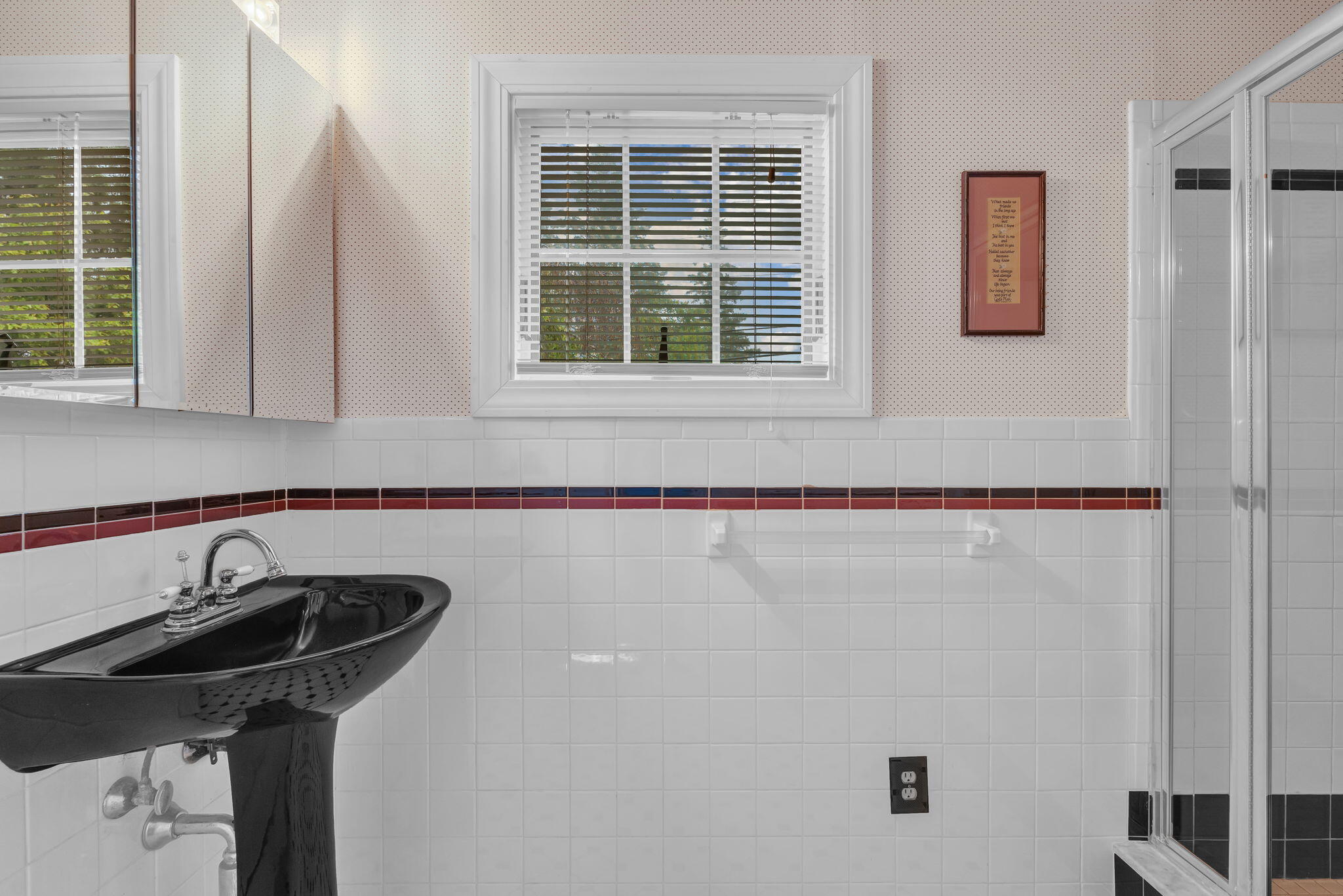 247 Island Road South Thomaston, ME 04858 - Photo 28 of 38 Full Bathroom w/ Tile Floor