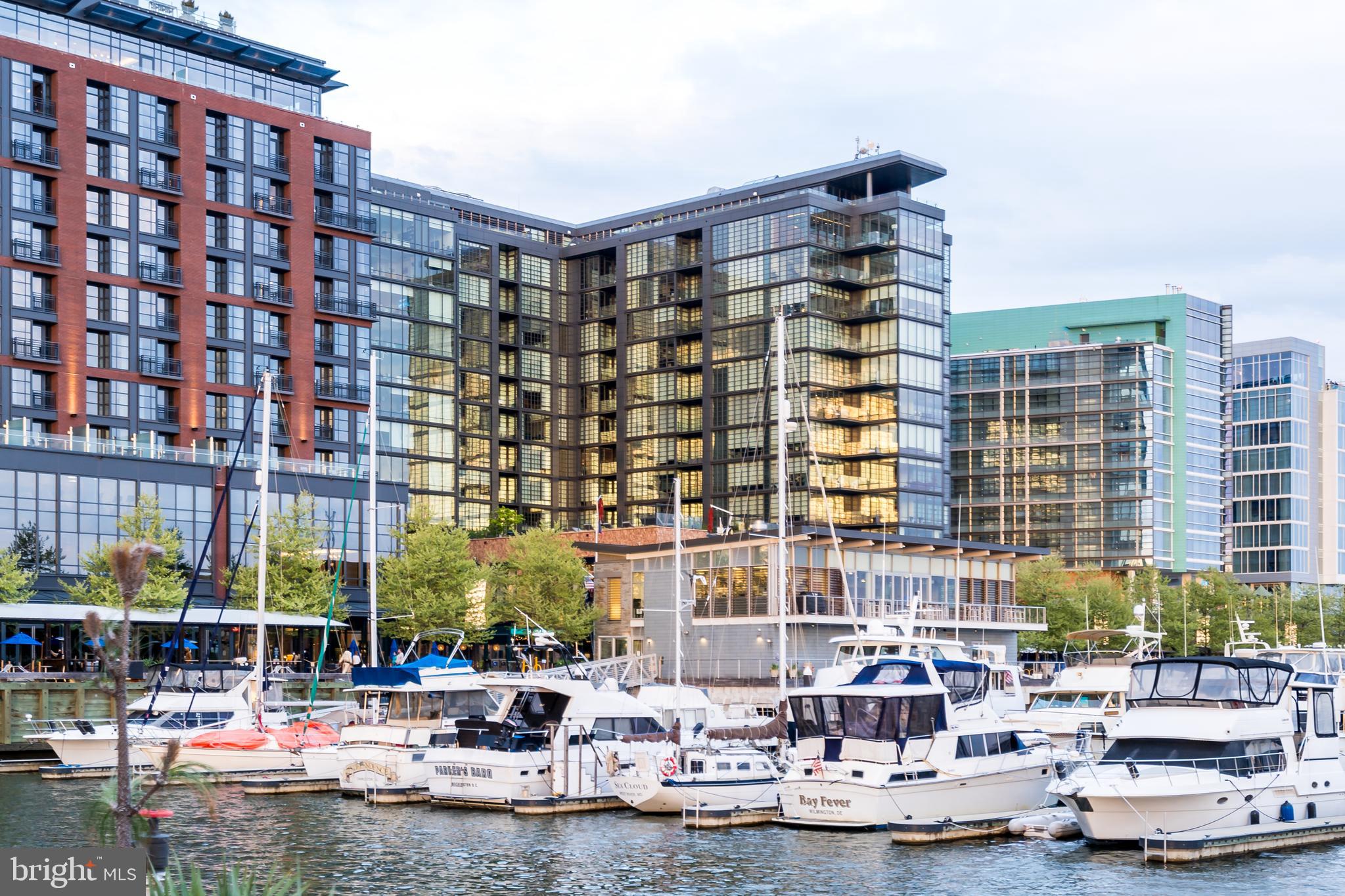 45 Sutton Square Southwest, Unit 503 Washington, DC 20024 - Photo 33 of 50 a building view