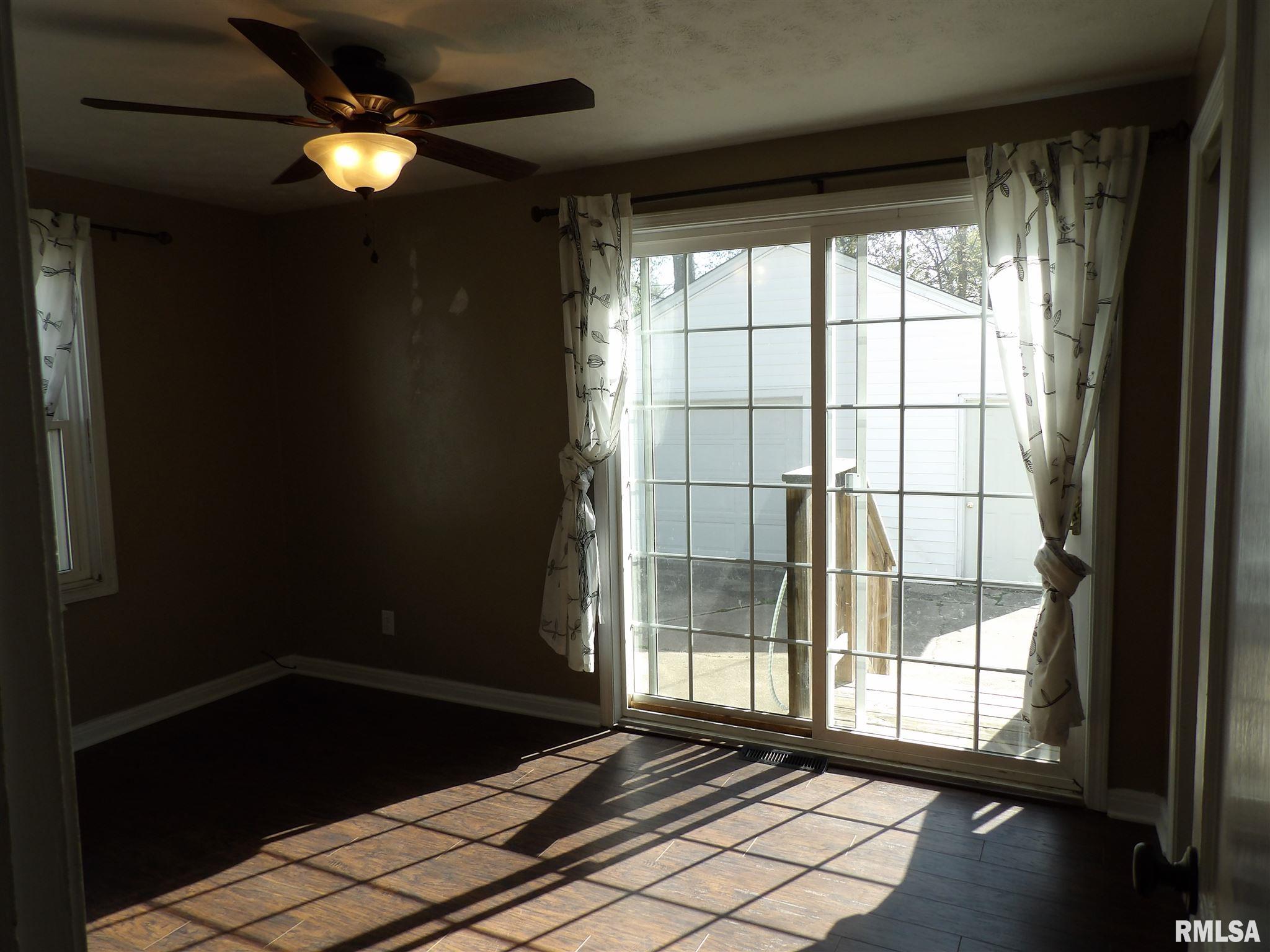 1928 North 19th Street Springfield, IL 62702 - Photo 9 of 18 Gallery Image 9