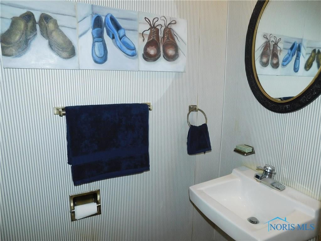 473 Canal Road Waterville, OH 43566 - Photo 14 of 30 Gallery Image 14