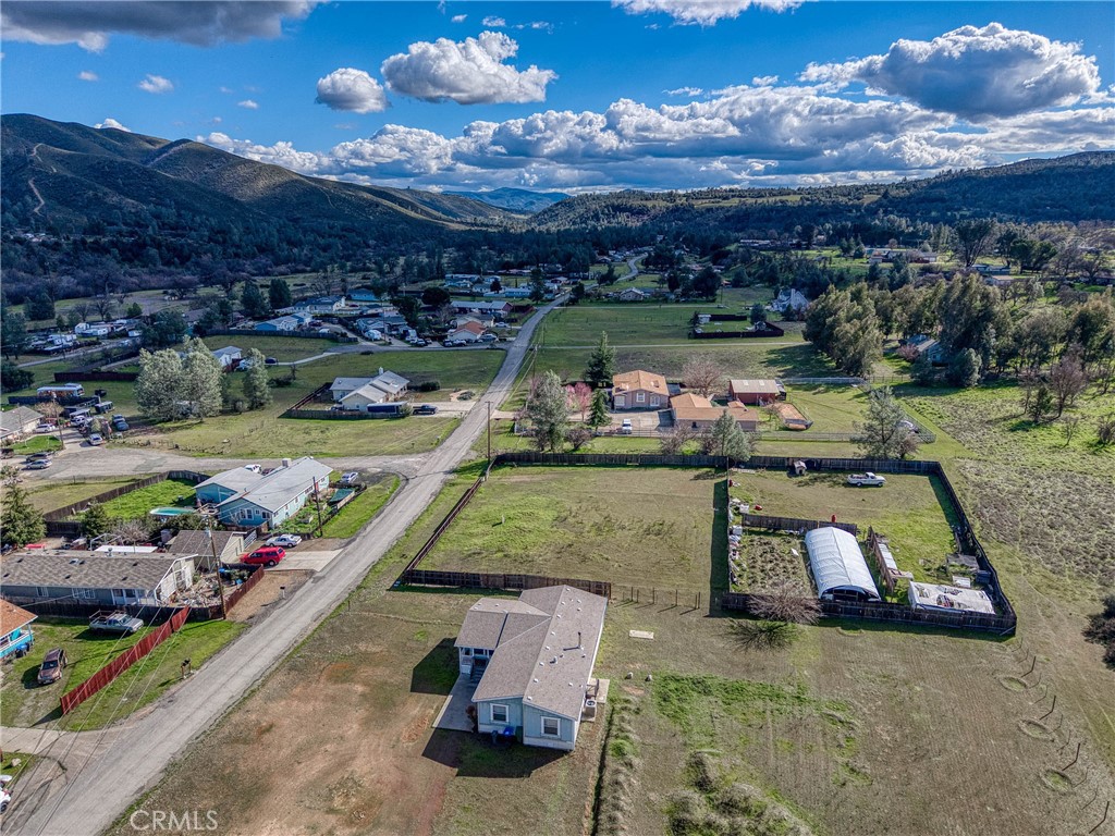 2605 Spring Valley Road Clearlake Oaks, CA 95423 - Photo 5 of 36