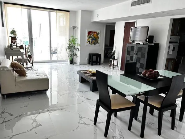 $2,750 | 3801 South Ocean Drive, Unit 6S, Hollywood, FL 33019