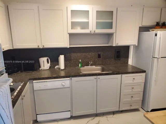 $2,750 | 3801 South Ocean Drive, Unit 6S, Hollywood, FL 33019