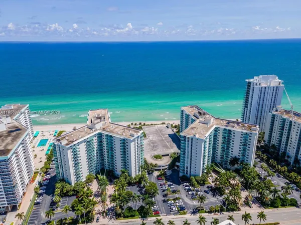 $2,750 | 3801 South Ocean Drive, Unit 6S, Hollywood, FL 33019