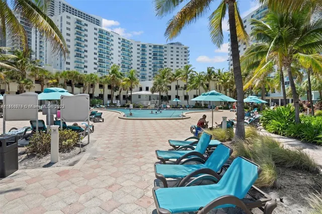 $2,750 | 3801 South Ocean Drive, Unit 6S, Hollywood, FL 33019