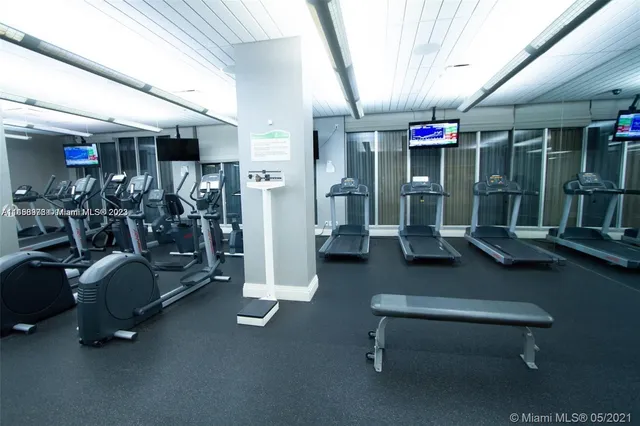 $2,750 | 3801 South Ocean Drive, Unit 6S, Hollywood, FL 33019