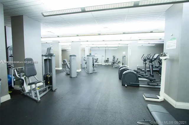 $2,750 | 3801 South Ocean Drive, Unit 6S, Hollywood, FL 33019