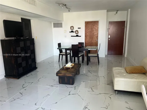 $2,750 | 3801 South Ocean Drive, Unit 6S, Hollywood, FL 33019