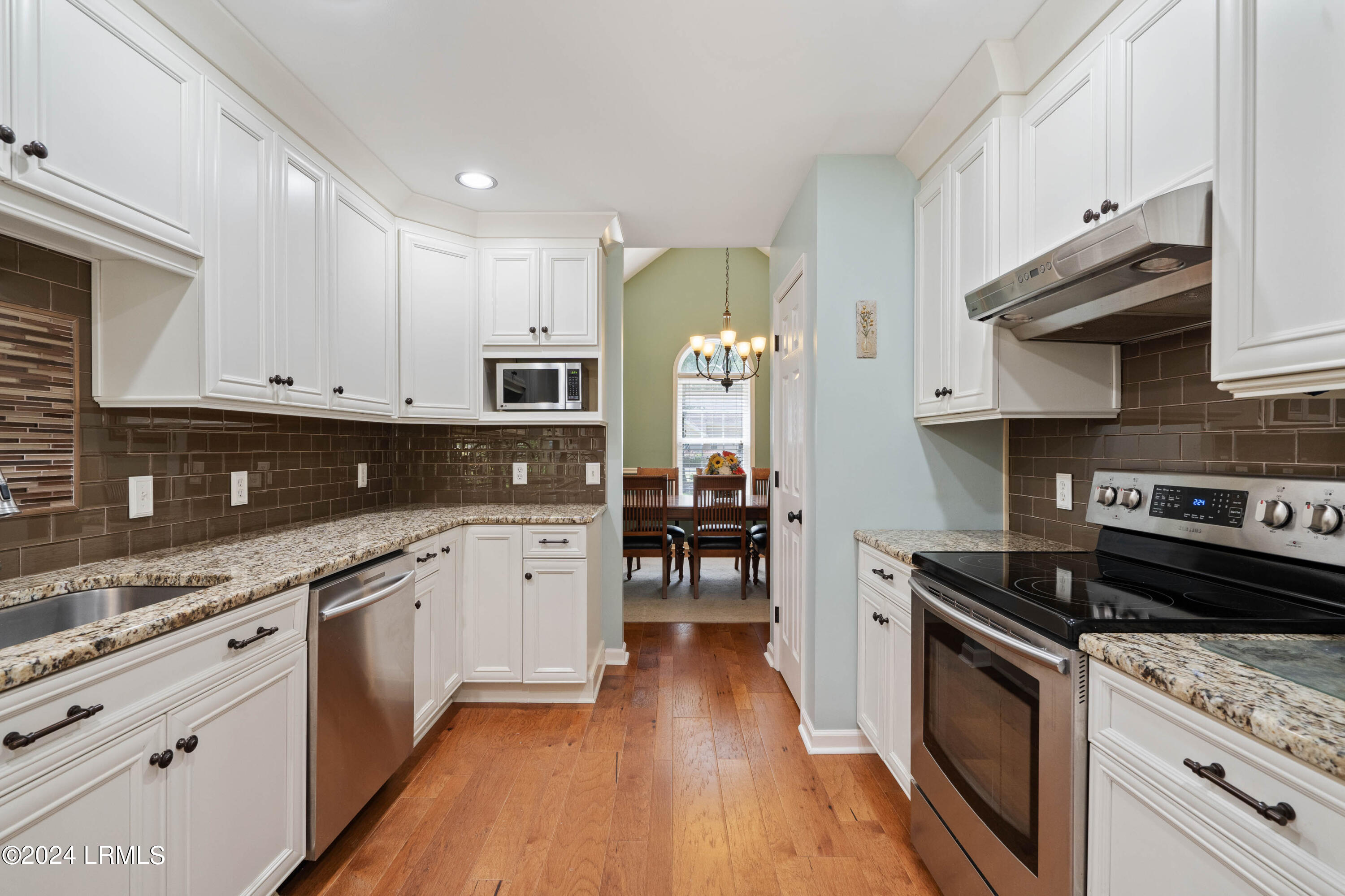 40 State Rd S-7-578 Beaufort, SC 29907 - Photo 12 of 46 40 Francis Marion-31