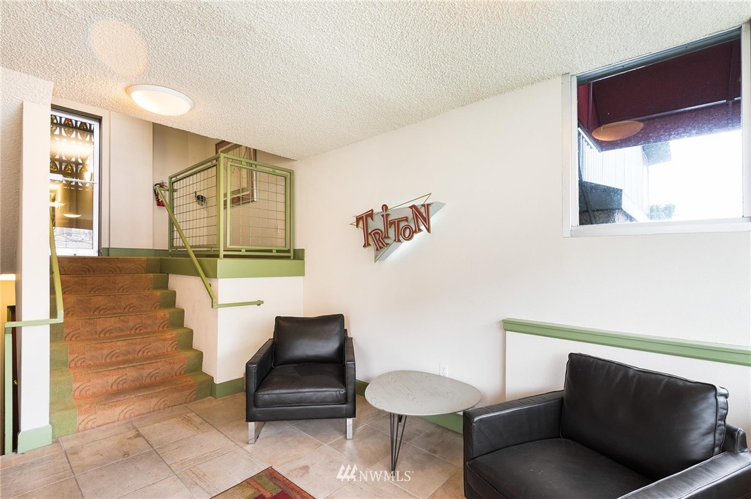 507 West Mercer Street, Unit 103 Seattle, WA 98119 - Photo 3 of 22