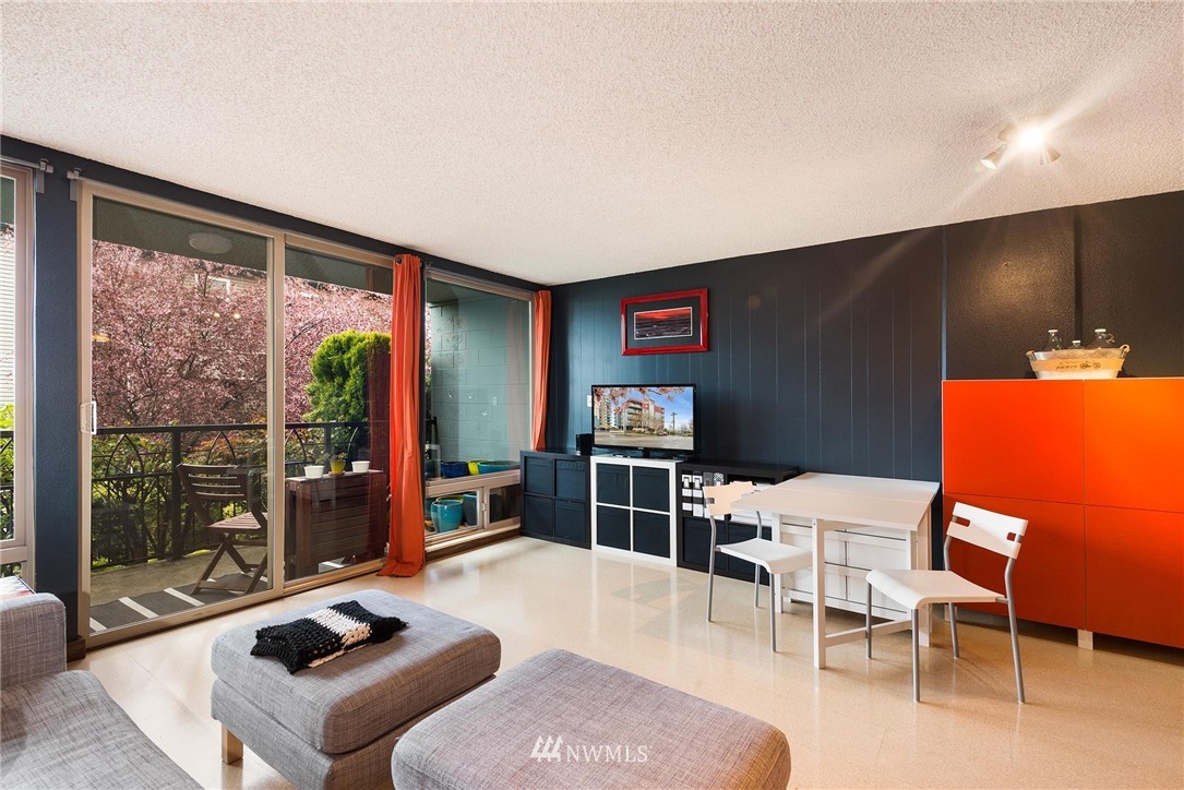 507 West Mercer Street, Unit 103 Seattle, WA 98119 - Photo 9 of 22