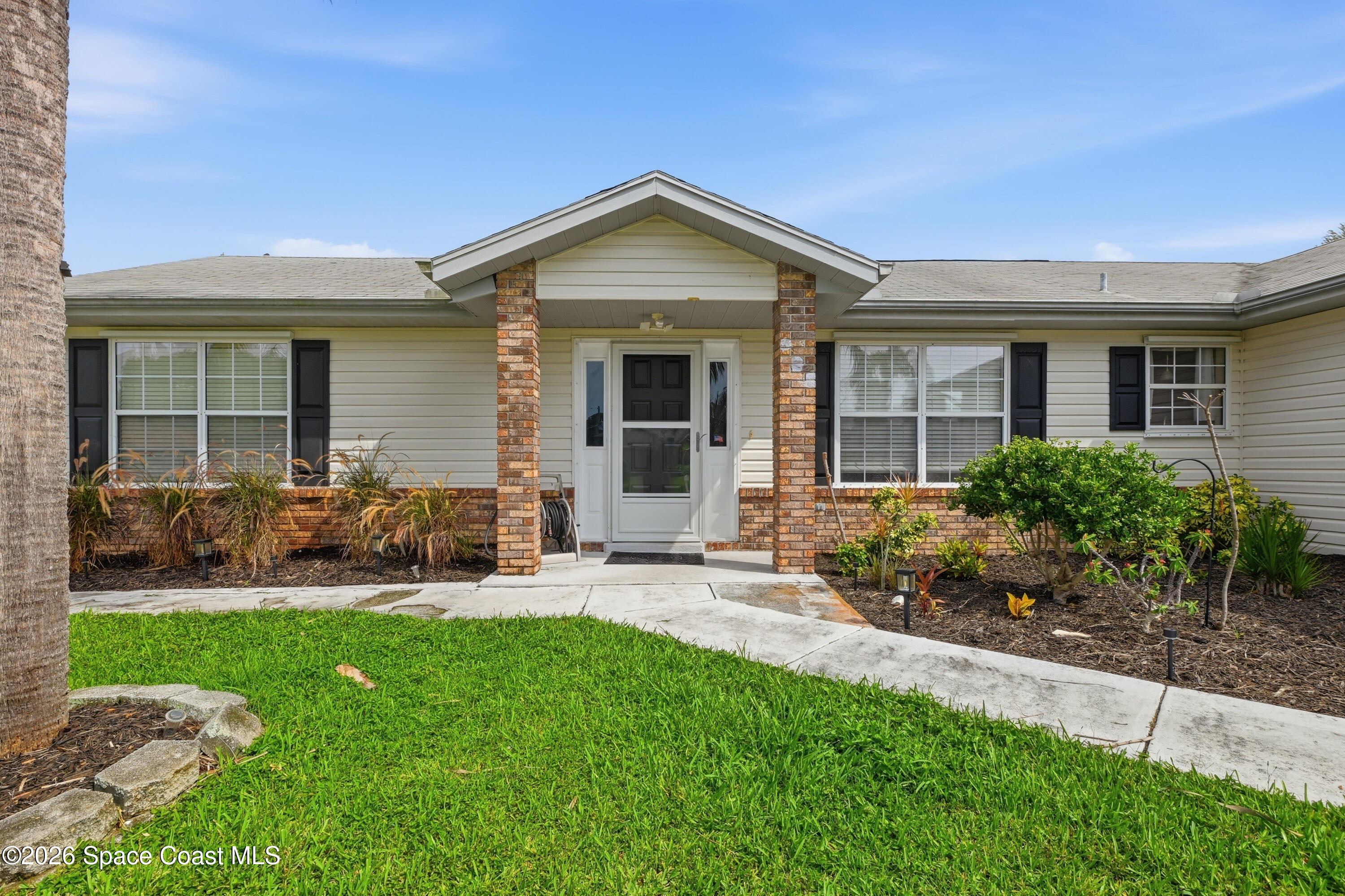 271 Hammock Road Southeast Palm Bay, FL 32909 - Photo 8 of 40 271HammockRd_029