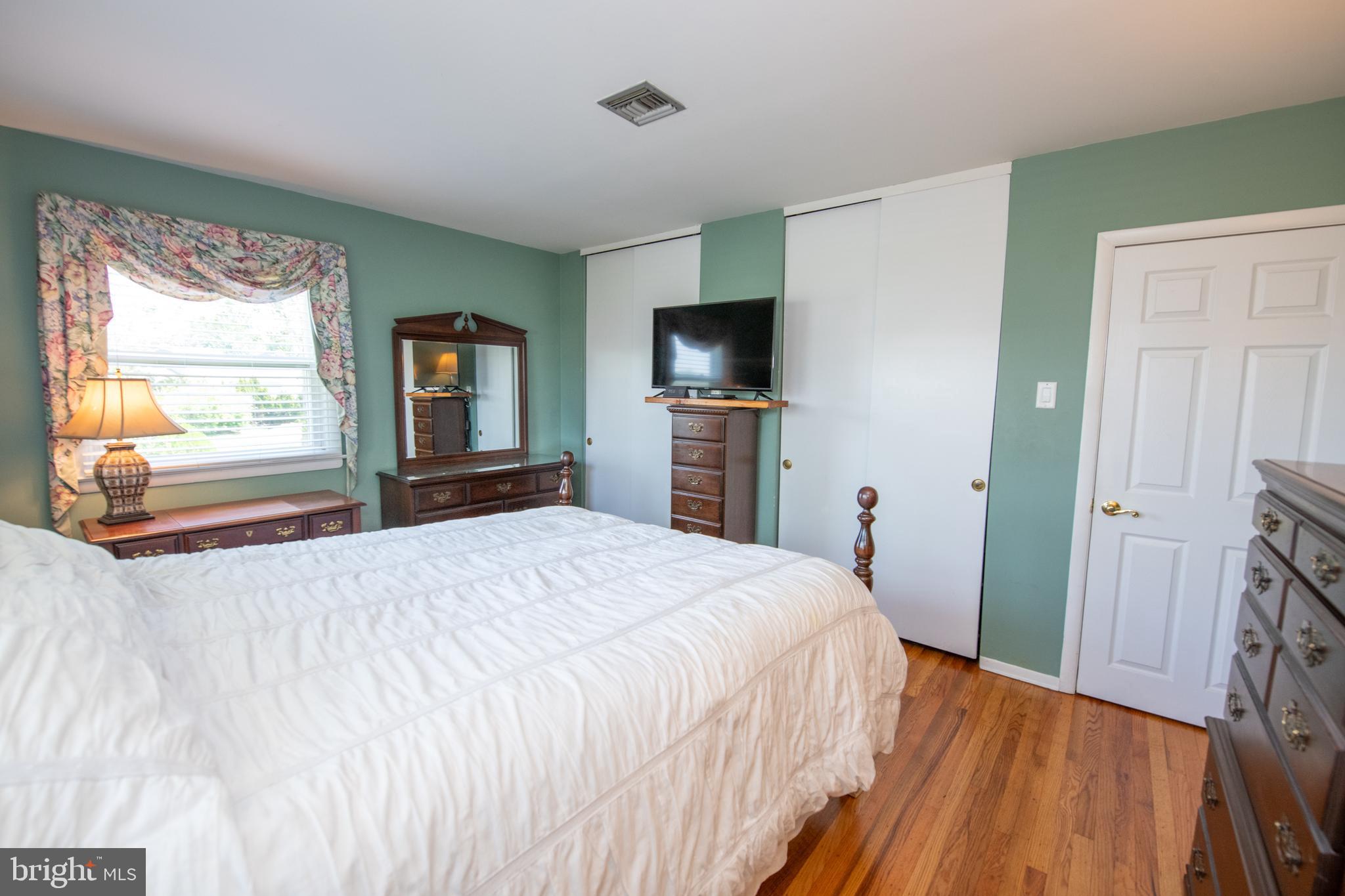 911 Thornton Road Horsham, PA 19044 - Photo 27 of 30